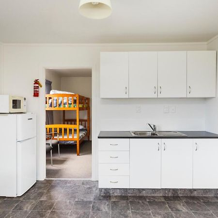 Foxton Beach Holiday Park Buitenkant foto
