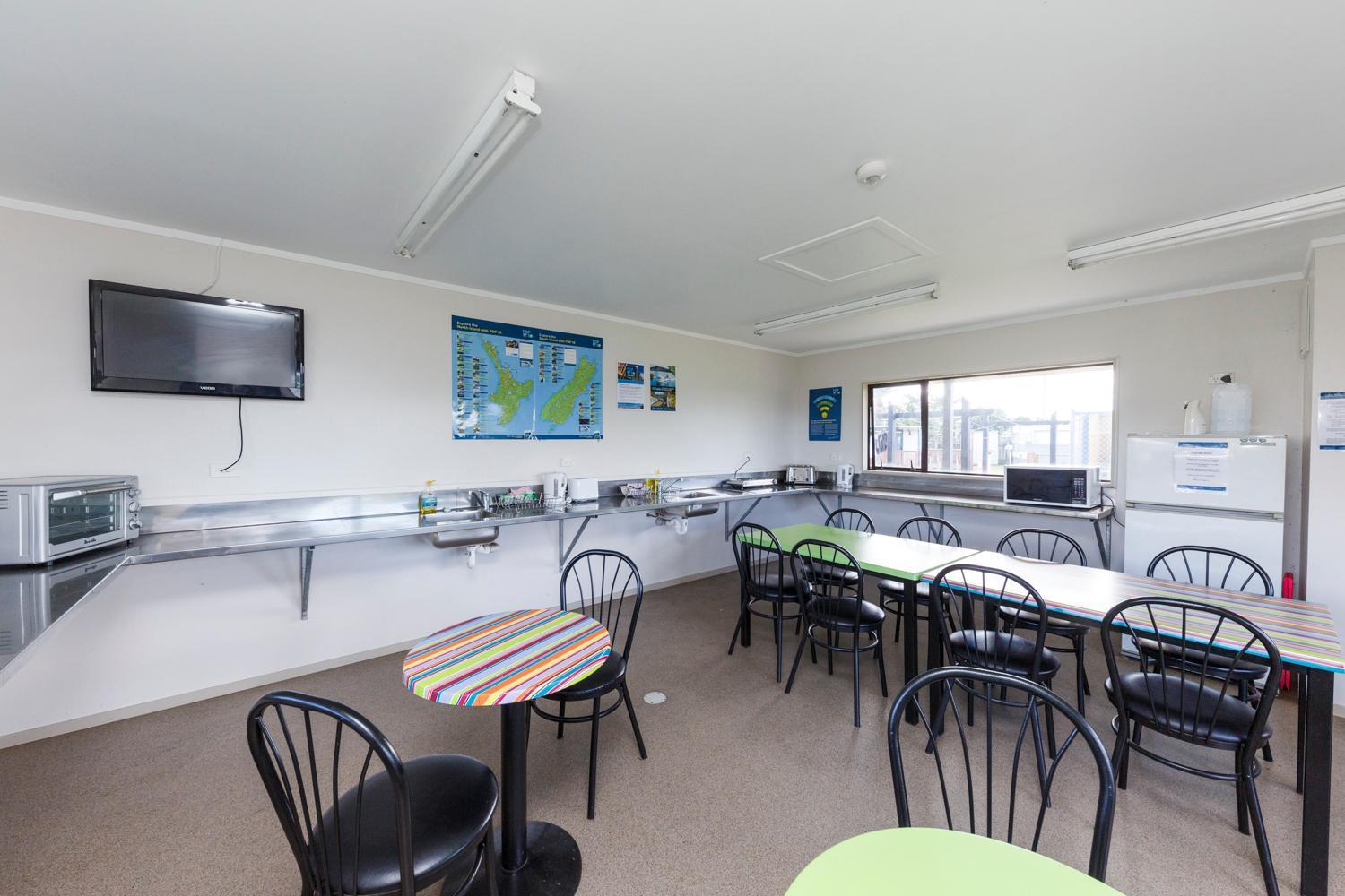 Foxton Beach Holiday Park Buitenkant foto