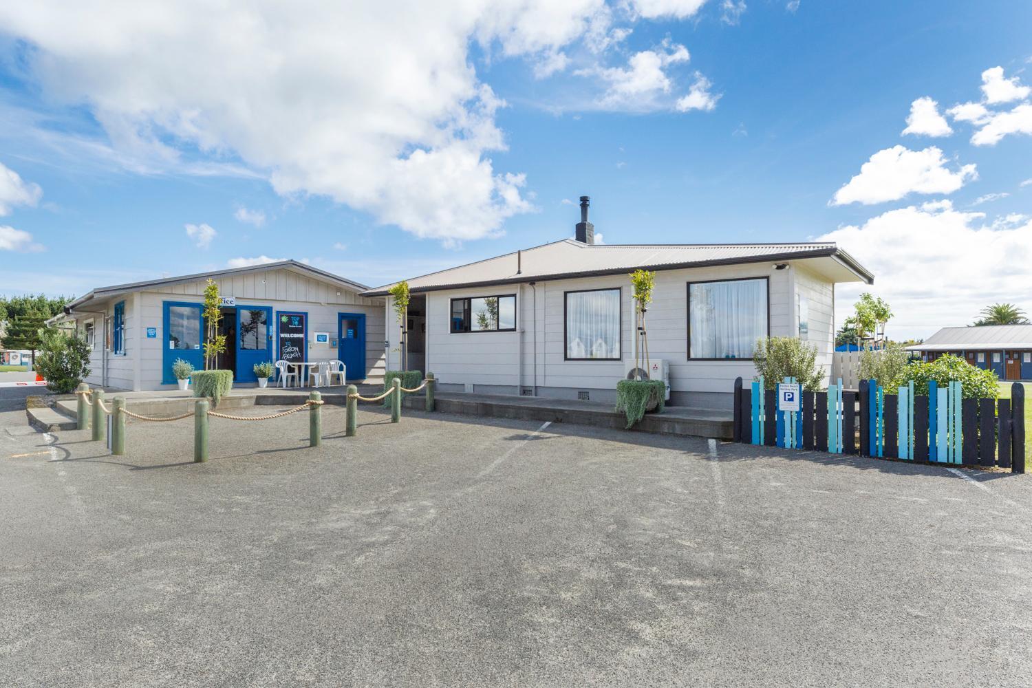 Foxton Beach Holiday Park Buitenkant foto