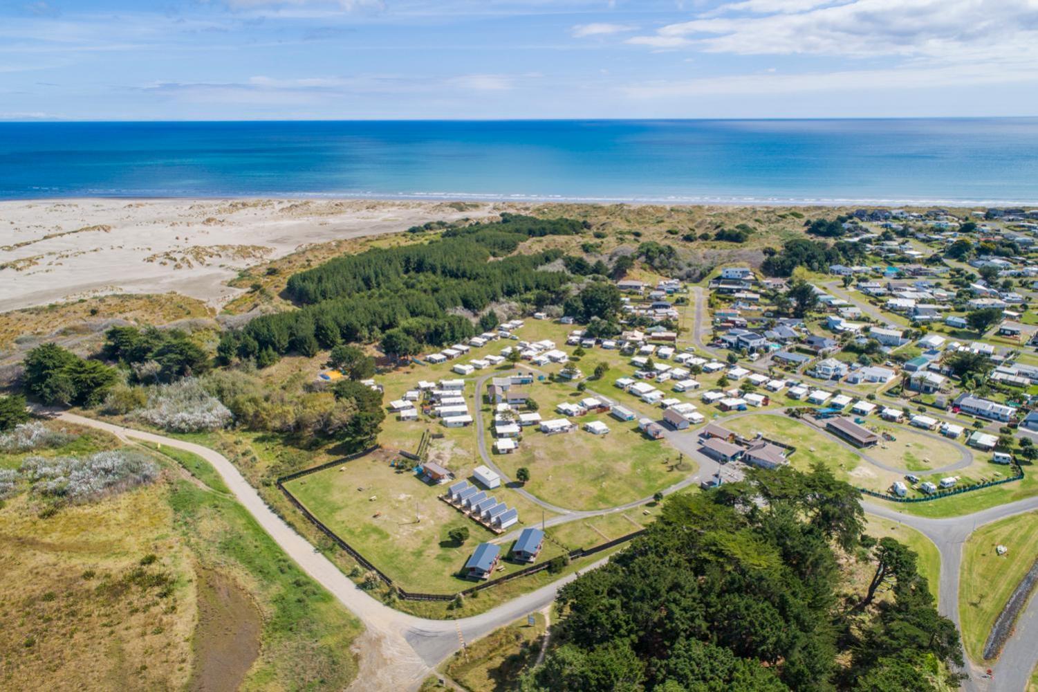 Foxton Beach Holiday Park Buitenkant foto
