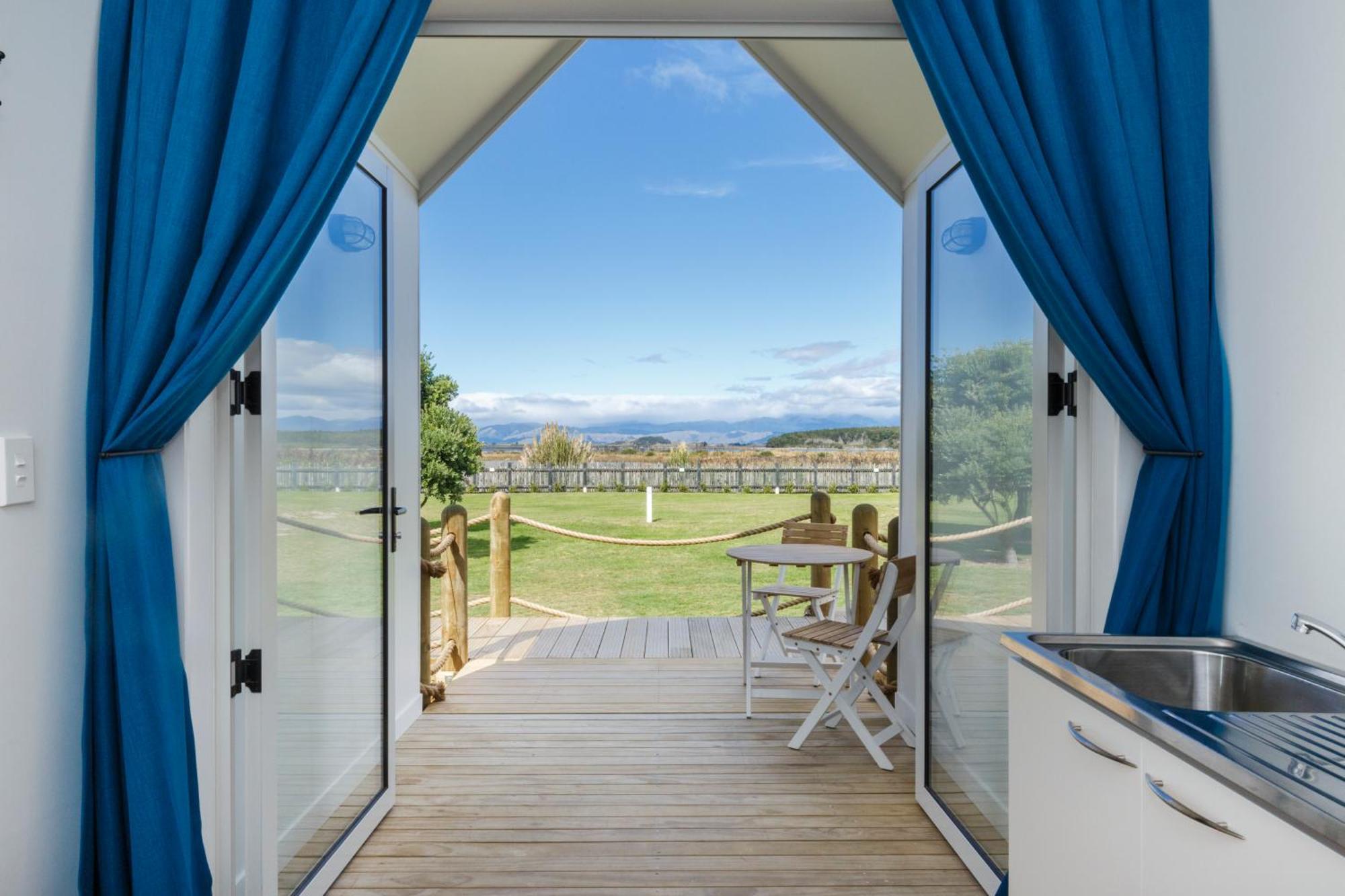 Foxton Beach Holiday Park Buitenkant foto